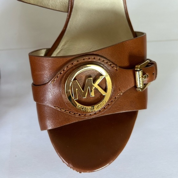 Michael Kors Candace Platform heels - Picture 7 of 14